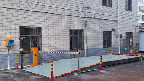 车号识别过磅 + 刷卡过磅，双无人值守系统，昆明某制造企业电子地磅秤汽车衡系统